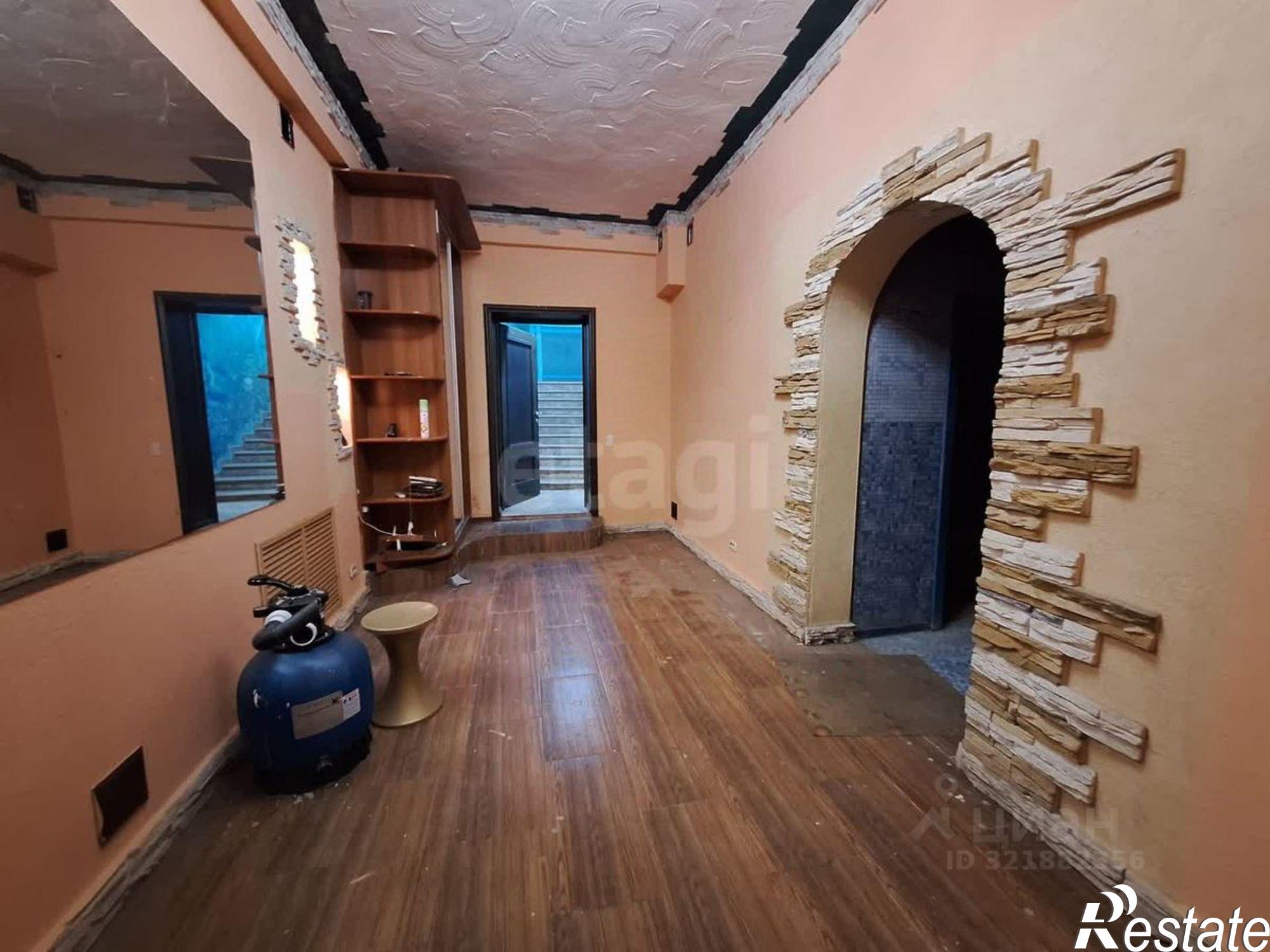 Купить помещение свободного назначения за 8 000 100 рублей на улица Шевченко, 83