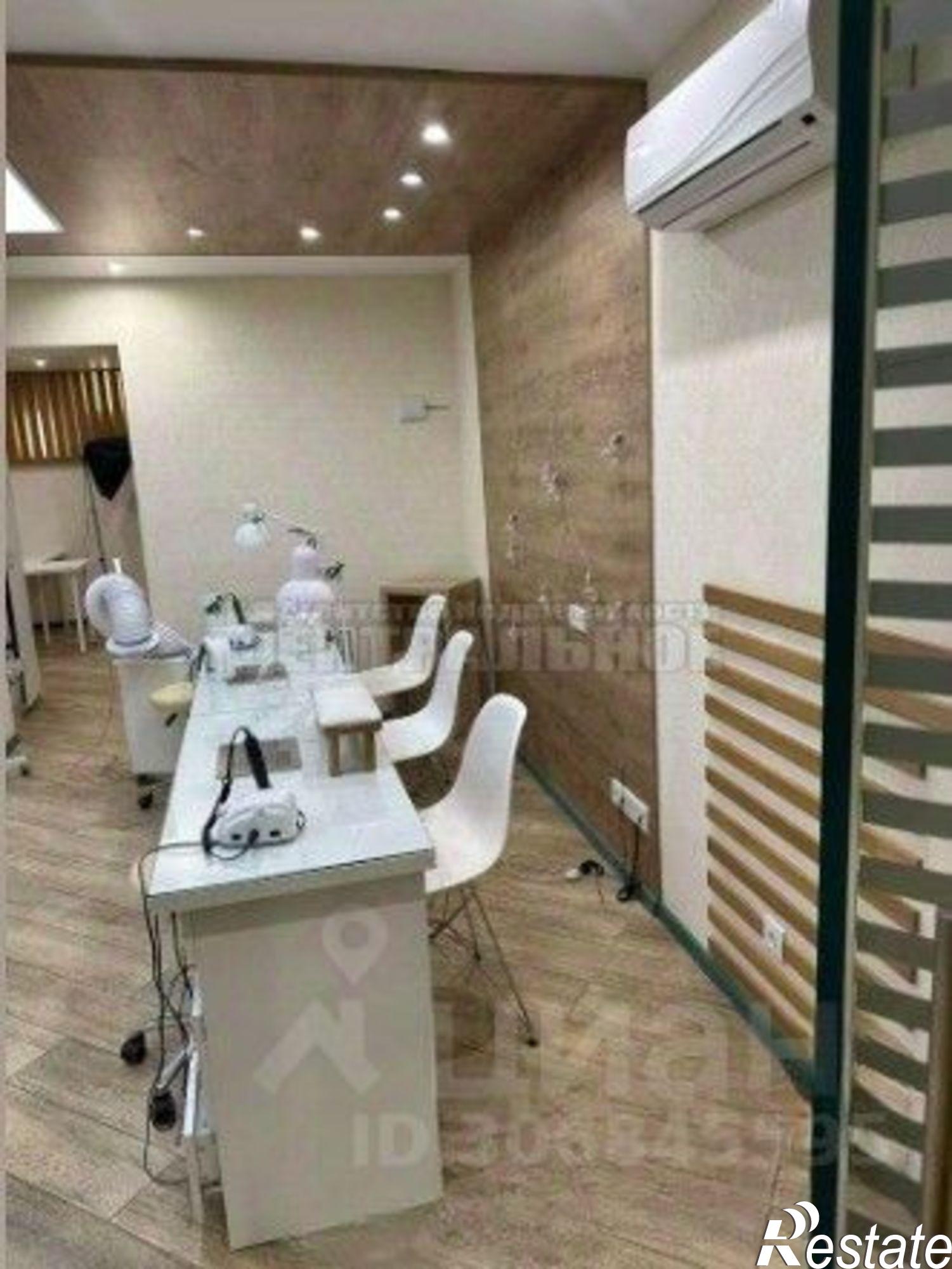 Купить помещение свободного назначения за 7 100 030 рублей на улица Черняховского, 15