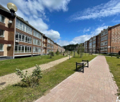 2-комн, 76 кв м, этаж 1/4 Солнечная улица, 19 к6