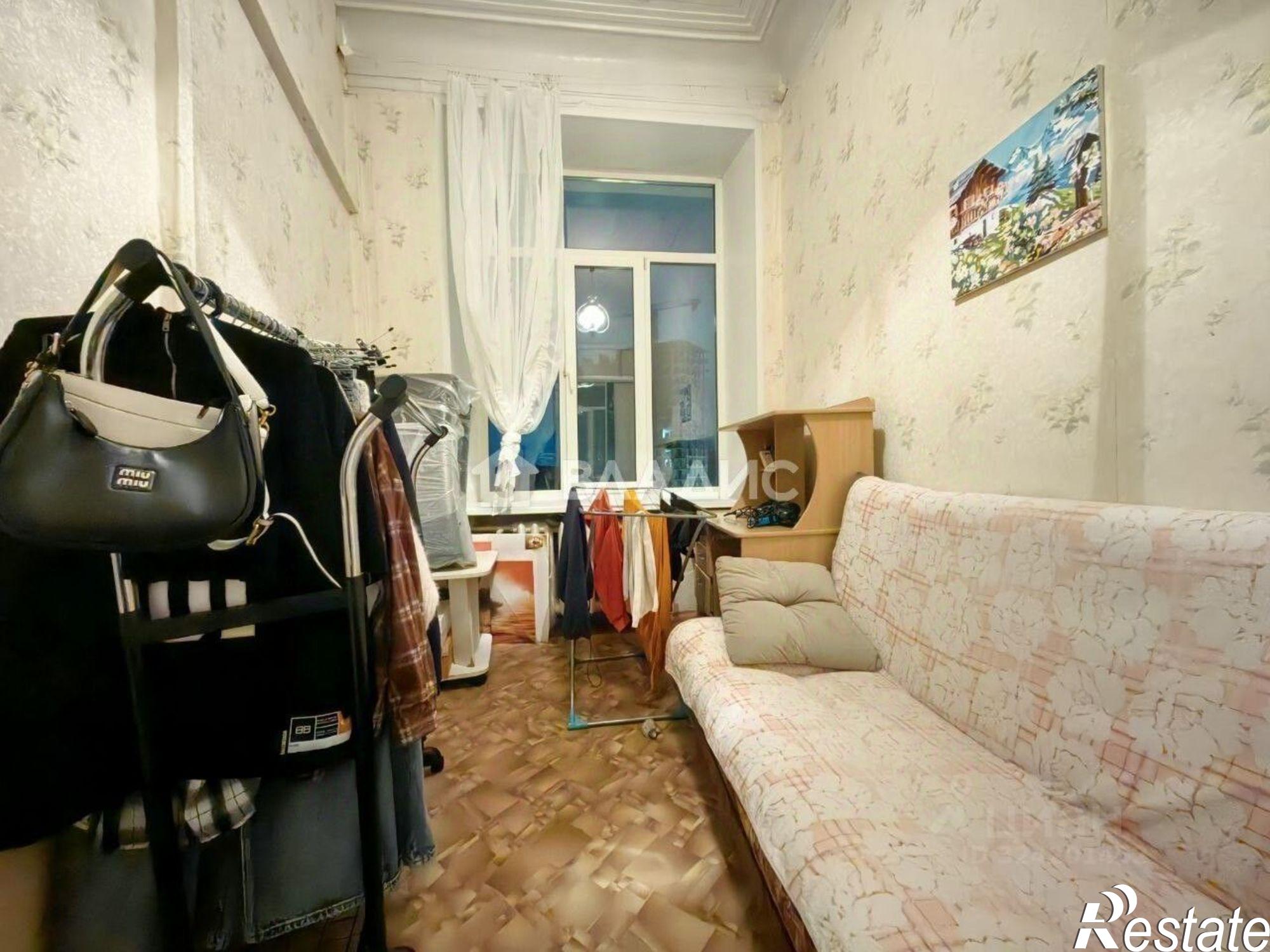 Купить комнату за 1 590 000 рублей на Смоленск, улица Николаева, 47