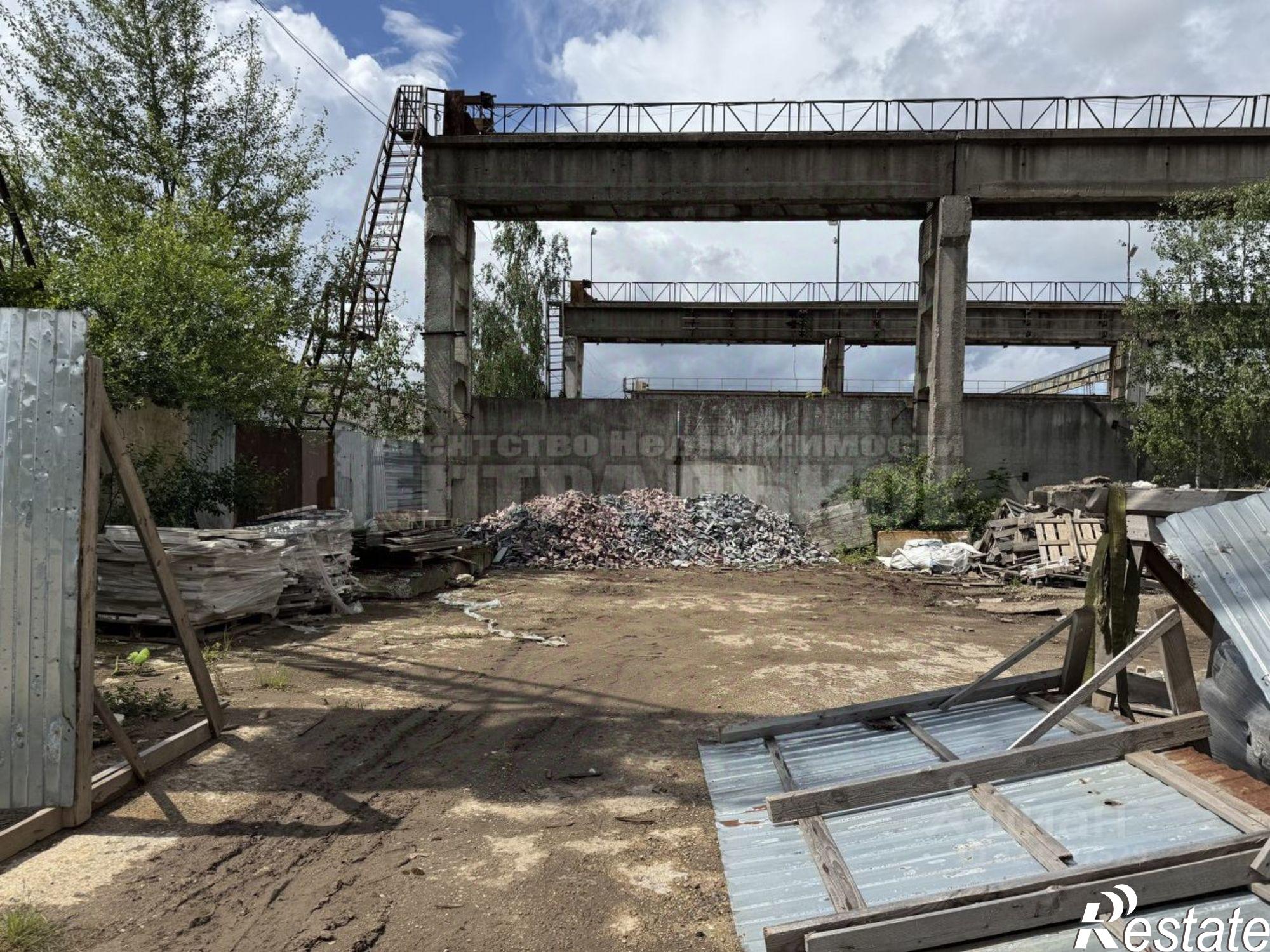 Купить помещение свободного назначения за 10 895 600 рублей на улица Смольянинова, 15