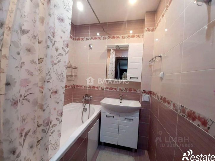 2-комн квартира улица Николаева, 83,  д. 83